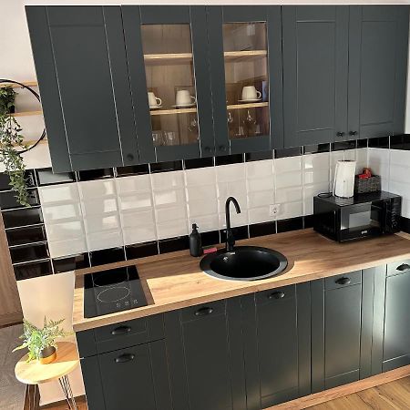 Sky Lux Apartmani Surcin Luaran gambar